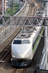 六甲トンネルに進入する100系「こだま」