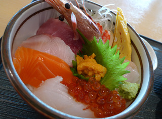 レストラン「ポルックス」で海鮮丼を食す！ ＠函館空港