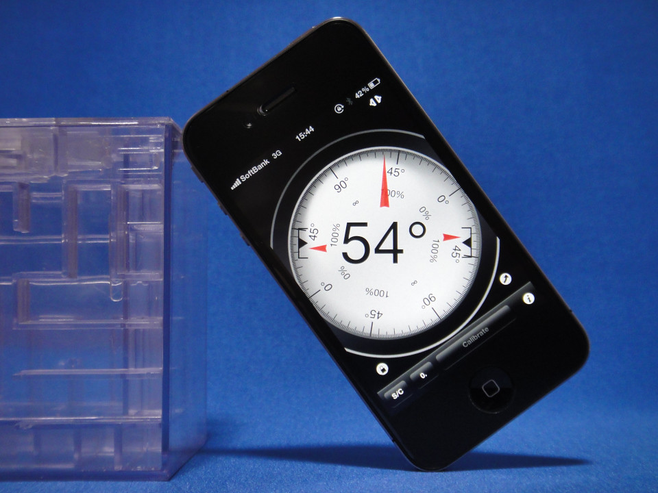 シンプルだから使い易い 水準器 傾斜計の定番アプリ Clinometer Iphoneアプリ S Max